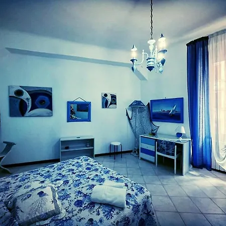 La Maison Des Caprices_ _stazione_5terre Διαμέρισμα Λα Σπέτσια